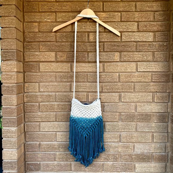 Crochet Macrame' Woven Fringed Bag Ombre' Crossbody - Picture 7 of 9